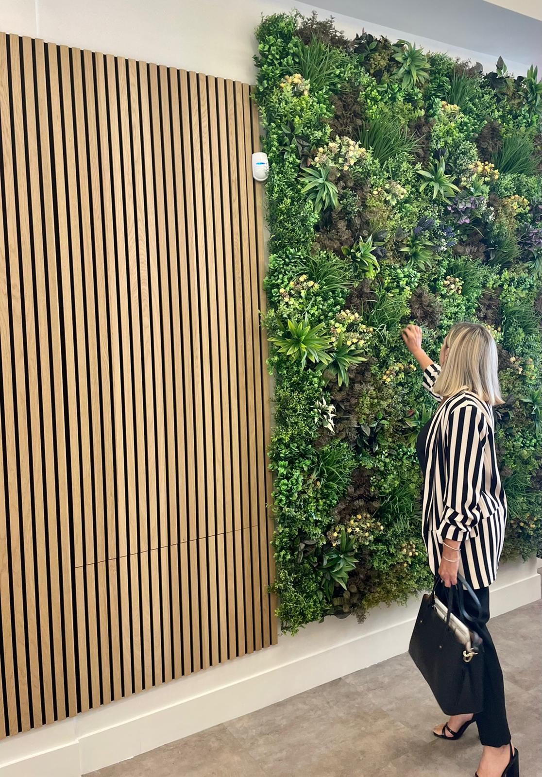 Green Envee | Paris | Artificial Green Wall Panel - Image 3