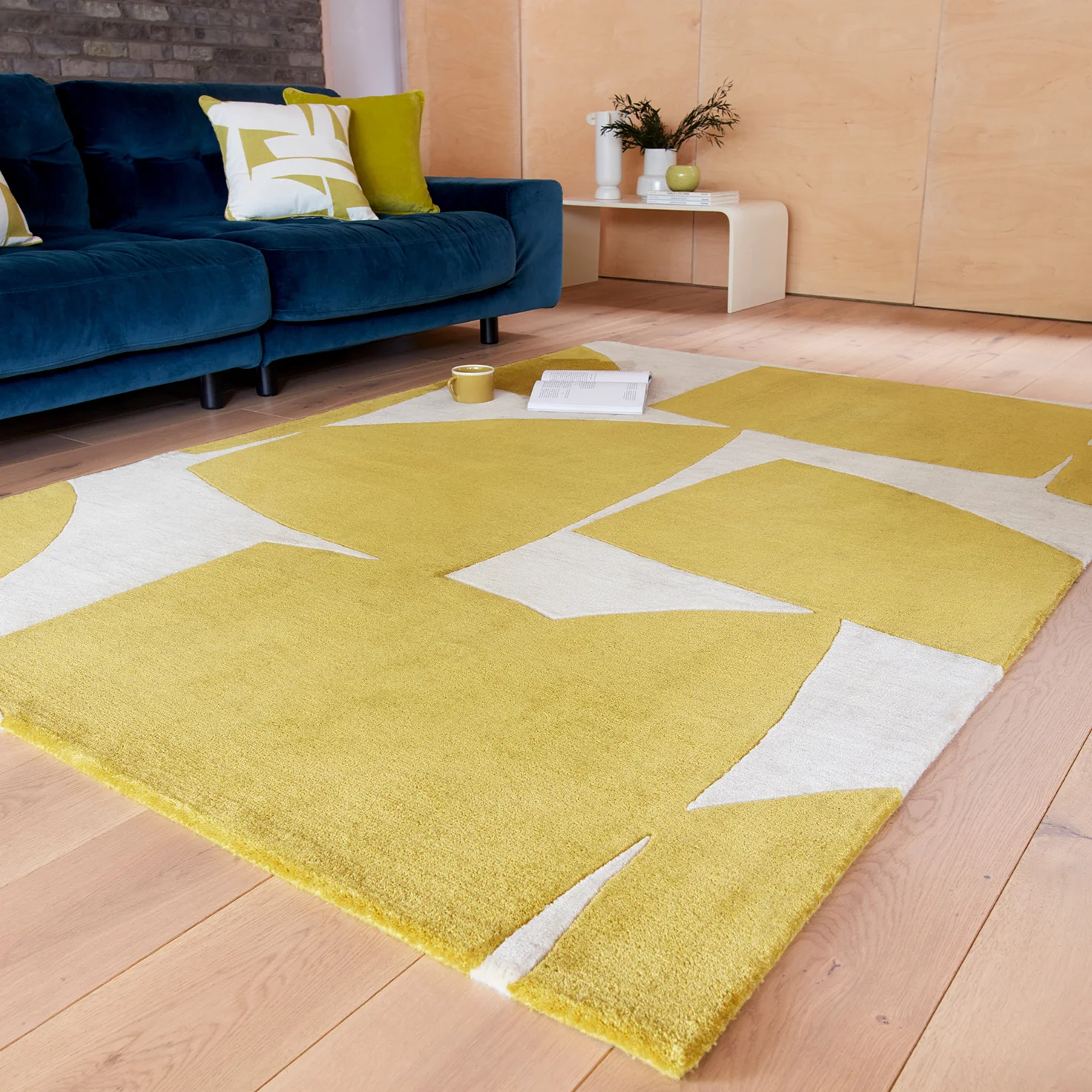 Retro Chartreuse Kite Luxury Rug | WVH®