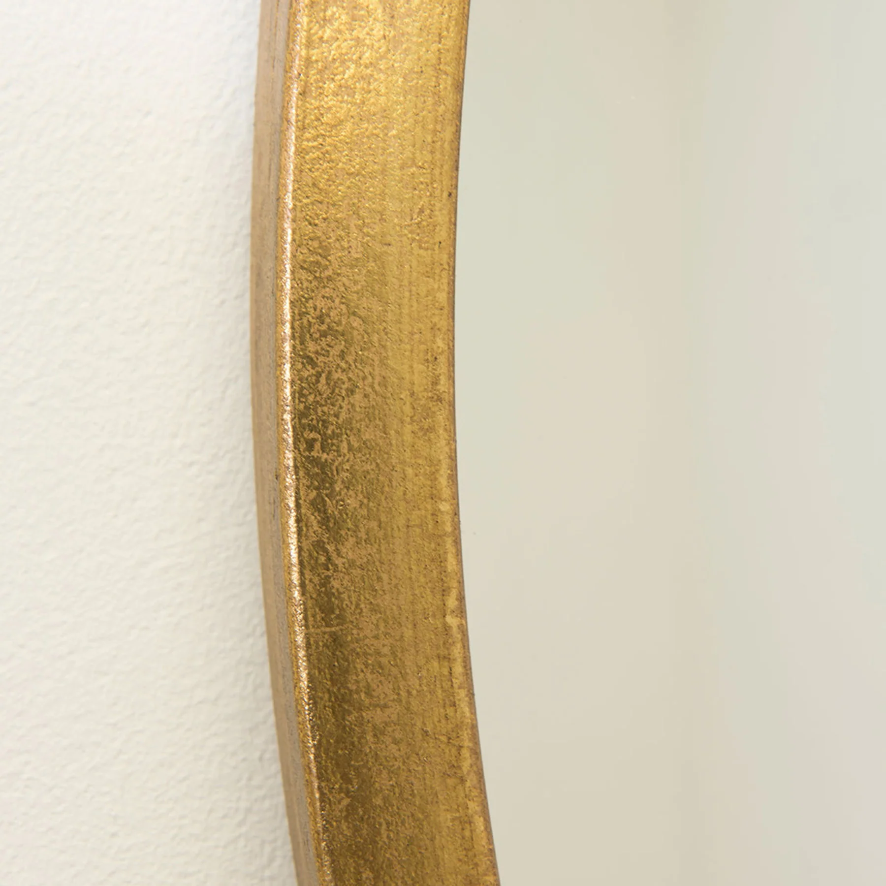 WVH® | The Textured Round | Antiqued Metal Wall-Mountable Mirrors - Image 4